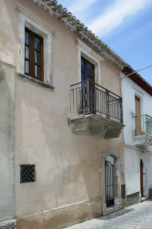B&B Il Padrino Савока Екстериор снимка